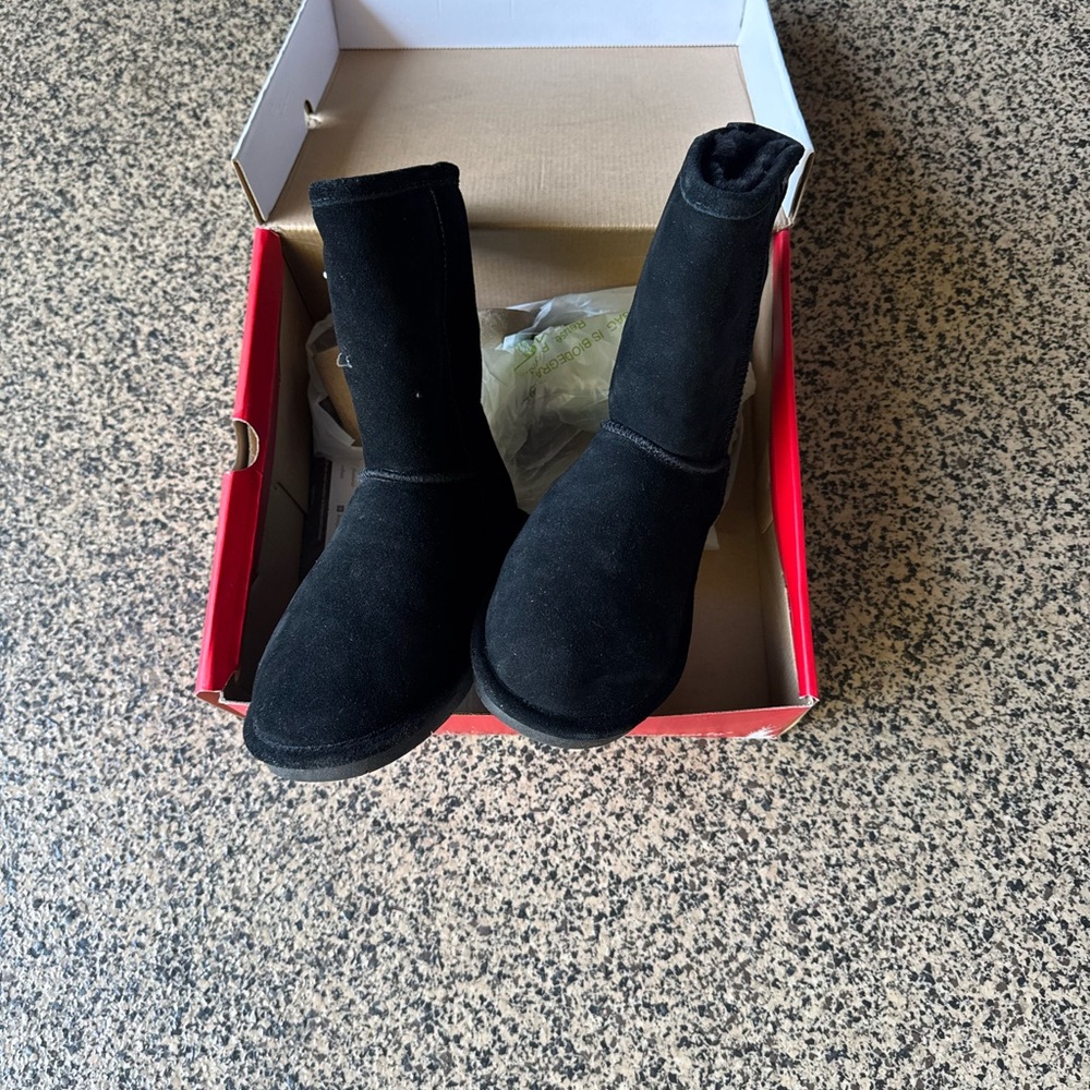 BearPaw Black Ankle Boots for Women